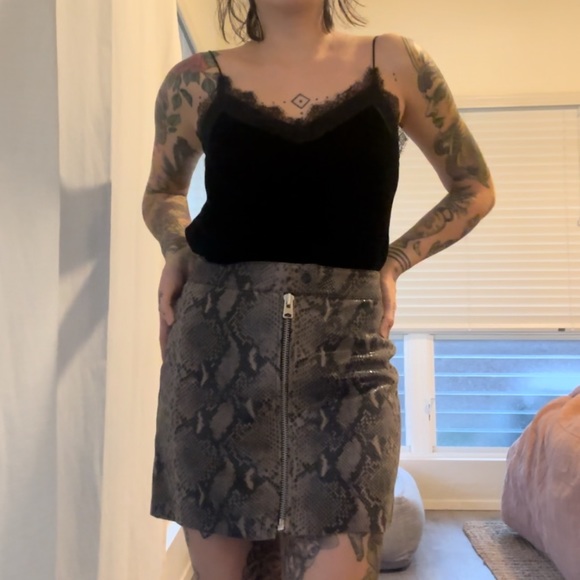 All Saints Lena Oba snakeskin skirt - Picture 2 of 15